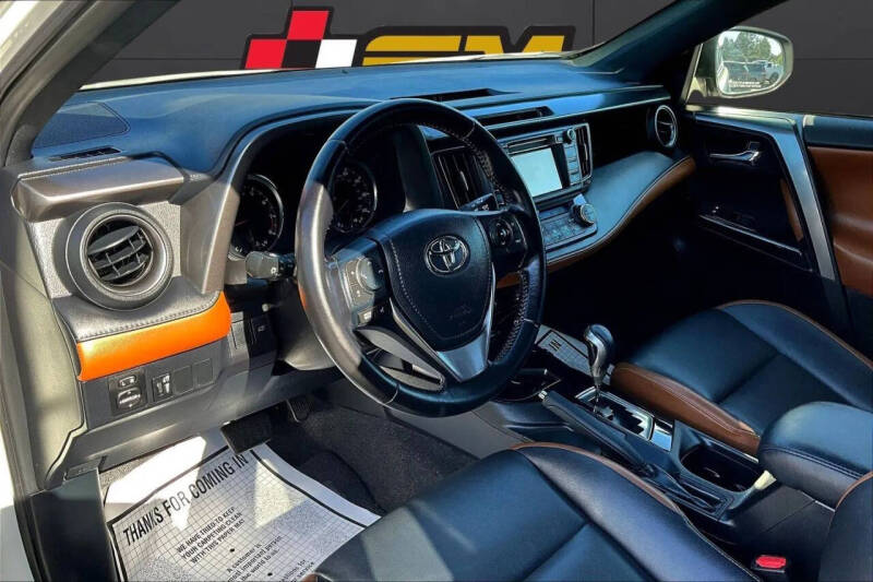 2016 Toyota RAV4 SE