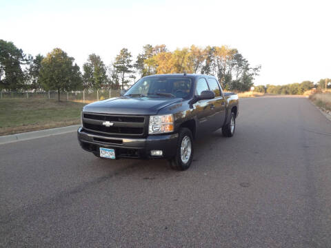 2011 Chevrolet Silverado 1500 for sale at Garza Motors in Shakopee MN