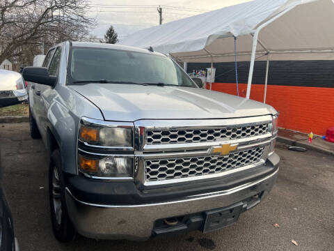 2014 Chevrolet Silverado 1500 for sale at ROADSTAR MOTORS in Liberty Township OH