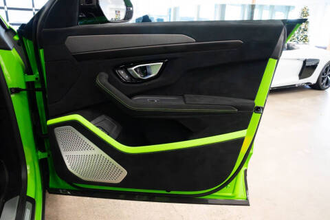 2024 Lamborghini Urus Performante