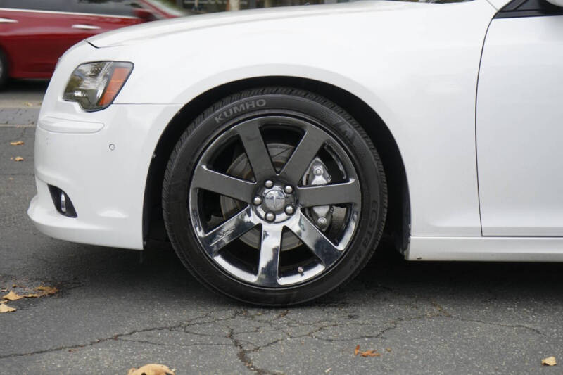 2014 Chrysler 300 SRT8