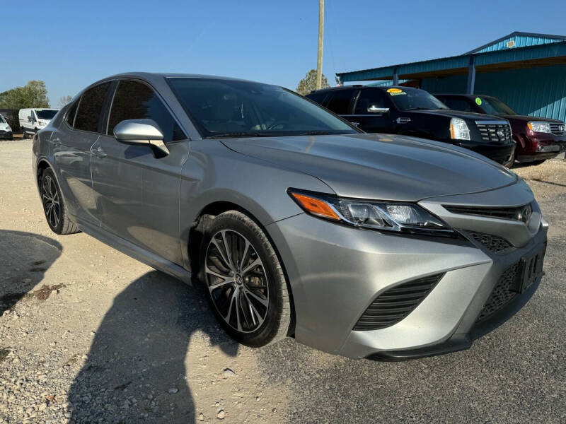 2019 Toyota Camry SE photo 8