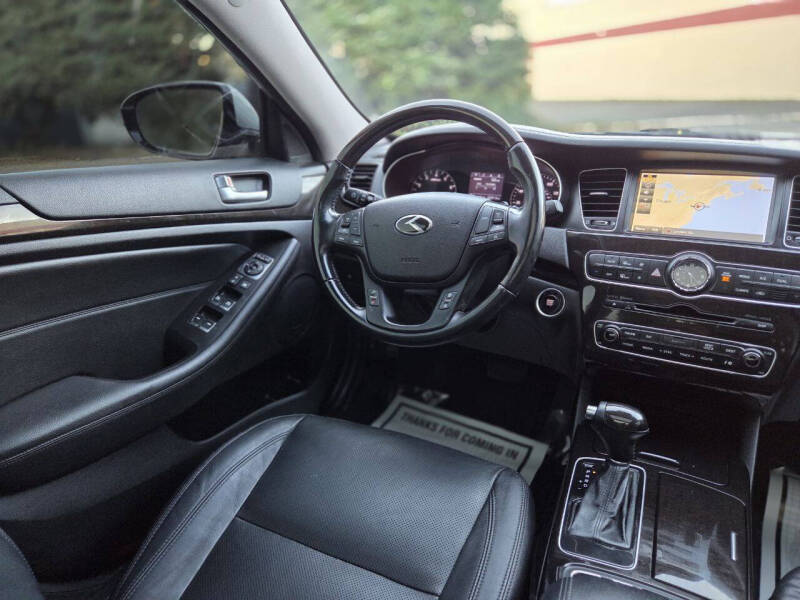 2016 Kia Cadenza Premium