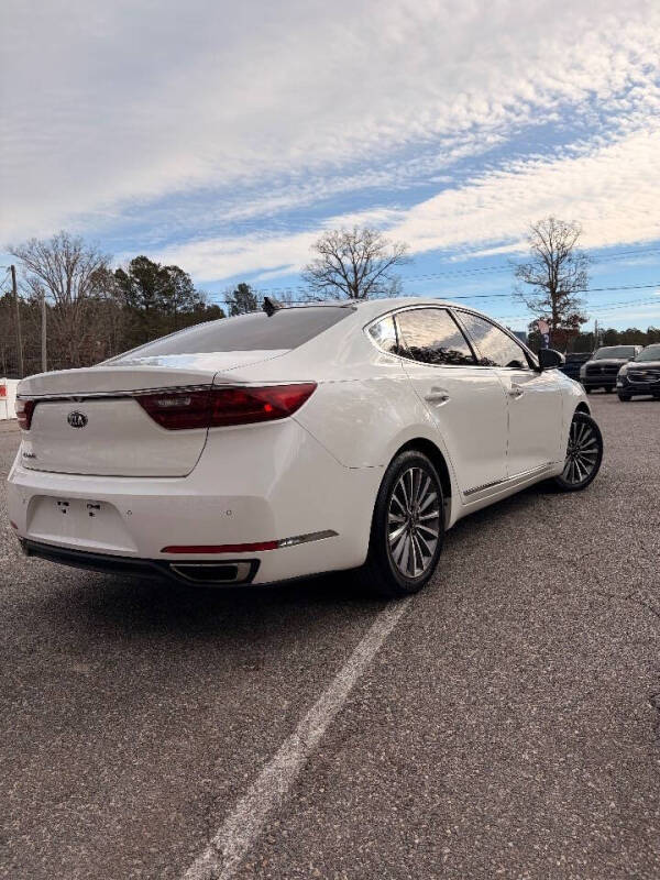 2017 Kia Cadenza Premium