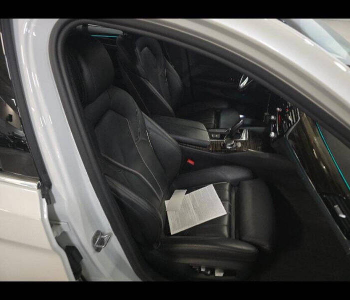 2018 BMW 5 Series 530i