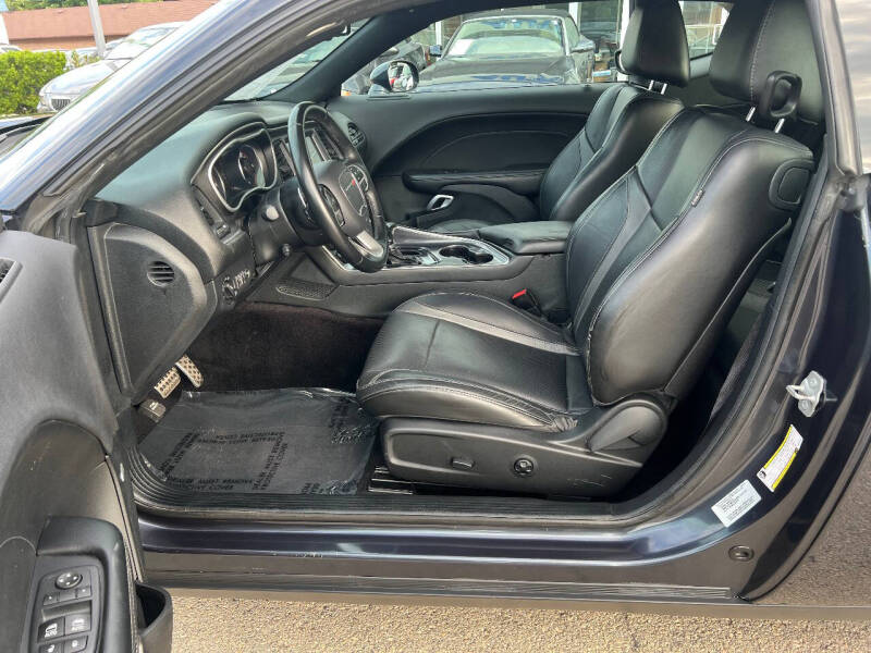 2017 Dodge Challenger GT