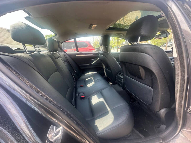 2015 BMW 5 Series 528i