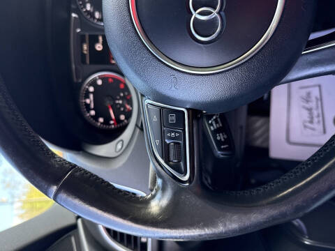 2016 Audi Q3 2.0T quattro Prestige