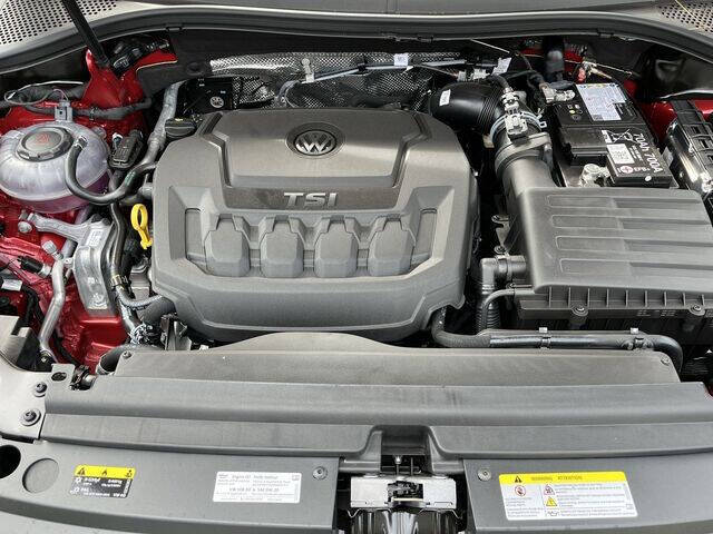 2024 Volkswagen Tiguan SE R-Line Black