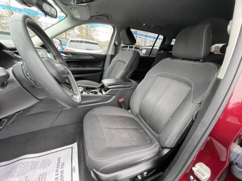 2023 Jeep Grand Cherokee L Laredo