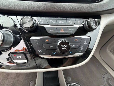 2018 Chrysler Pacifica Touring L Plus