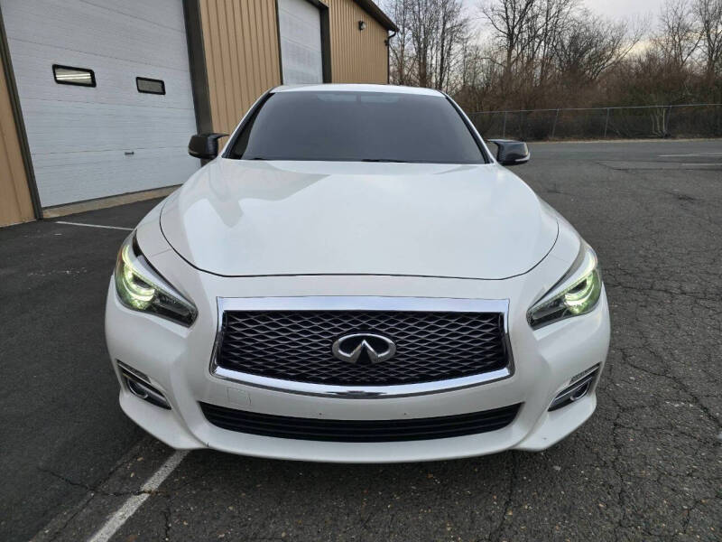 2015 Infiniti Q50 Premium