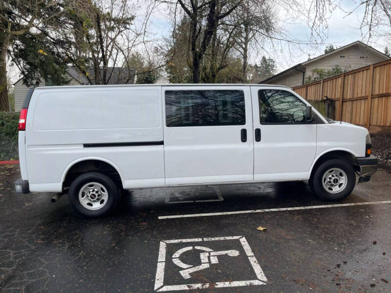 2018 GMC Savana 2500