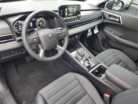 2025 Mitsubishi Outlander PHEV SE