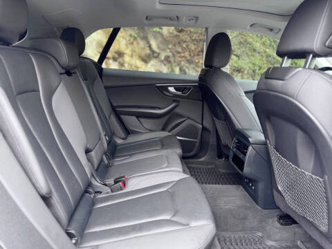 2020 Audi Q8 quattro Premium Plus 55 TFSI