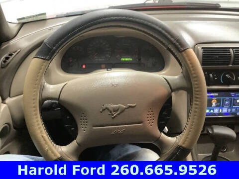 2004 Ford Mustang Deluxe