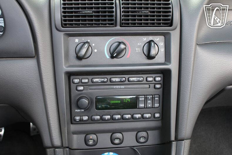 2004 Ford Mustang SVT Cobra