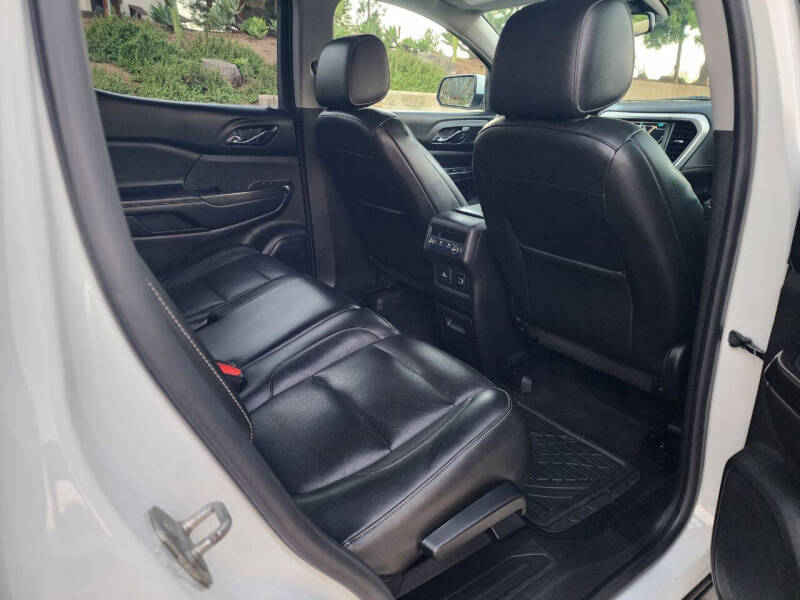 2017 GMC Acadia SLT-1