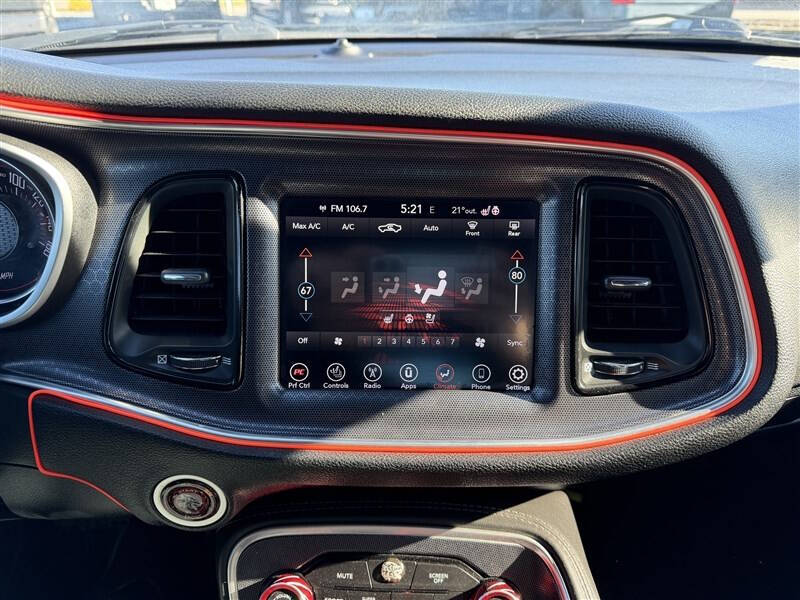 2017 Dodge Challenger SXT