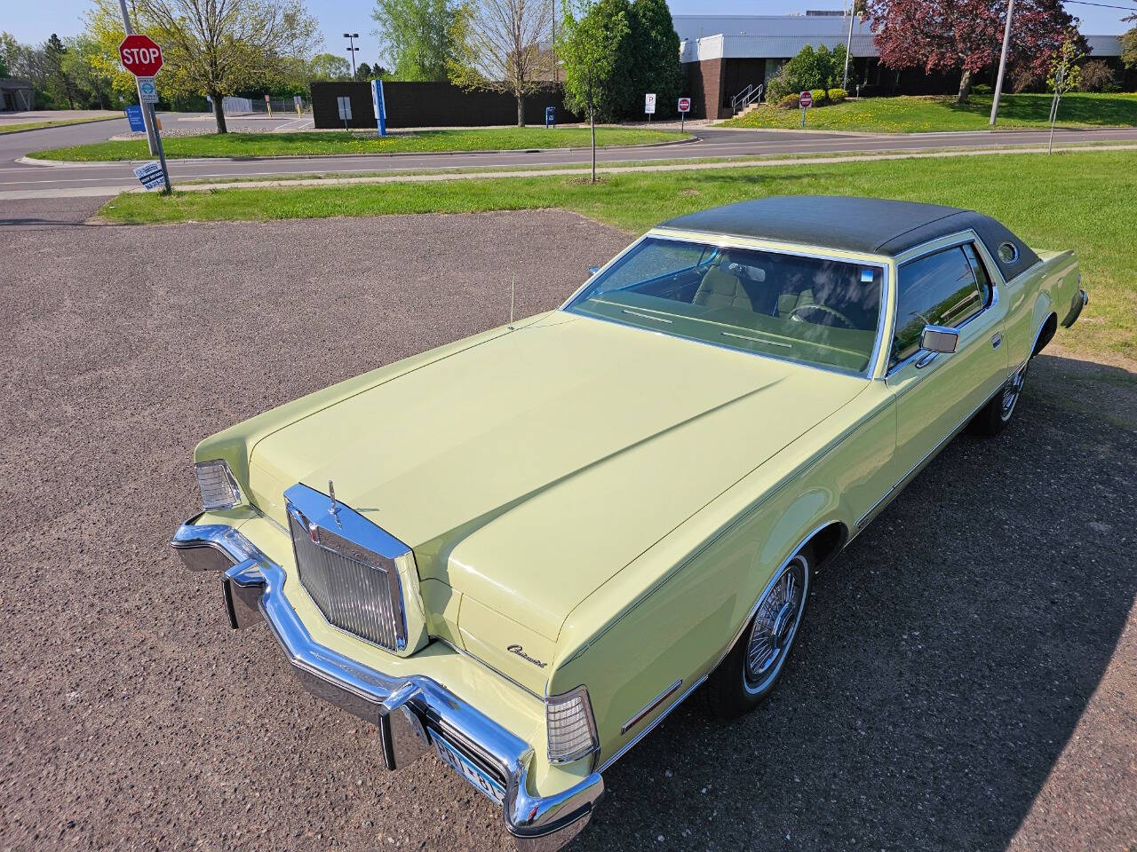 1975 Lincoln Continental 9
