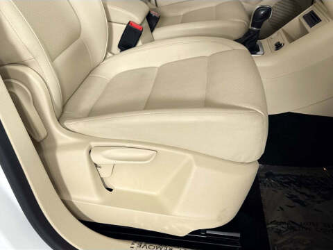 2017 Volkswagen Tiguan 2.0T Limited S 4Motion