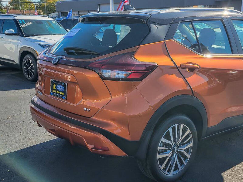 2023 Nissan Kicks SV