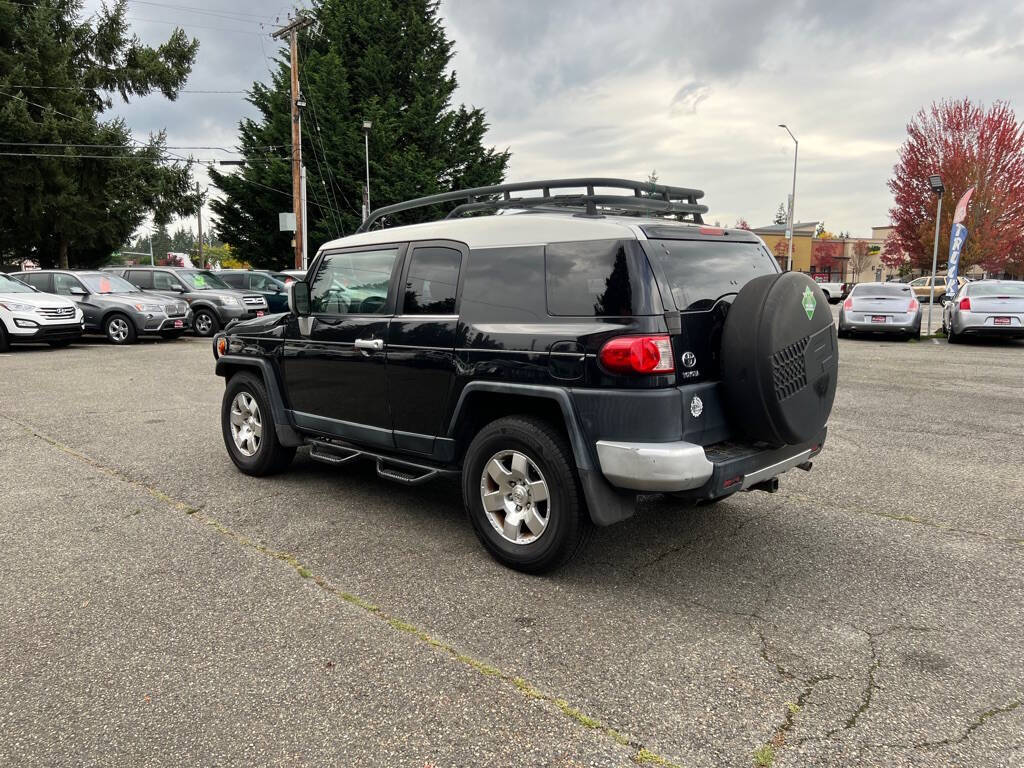 2007 Toyota FJ Cruiser for sale at PLATINUM AUTO SALES INC in Lacey, WA