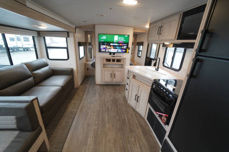2024 Cruiser RV Shadow Cruiser 280QBS