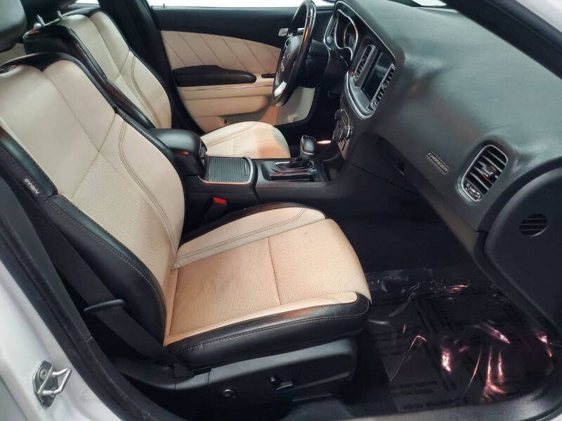 2018 Dodge Charger SXT Plus