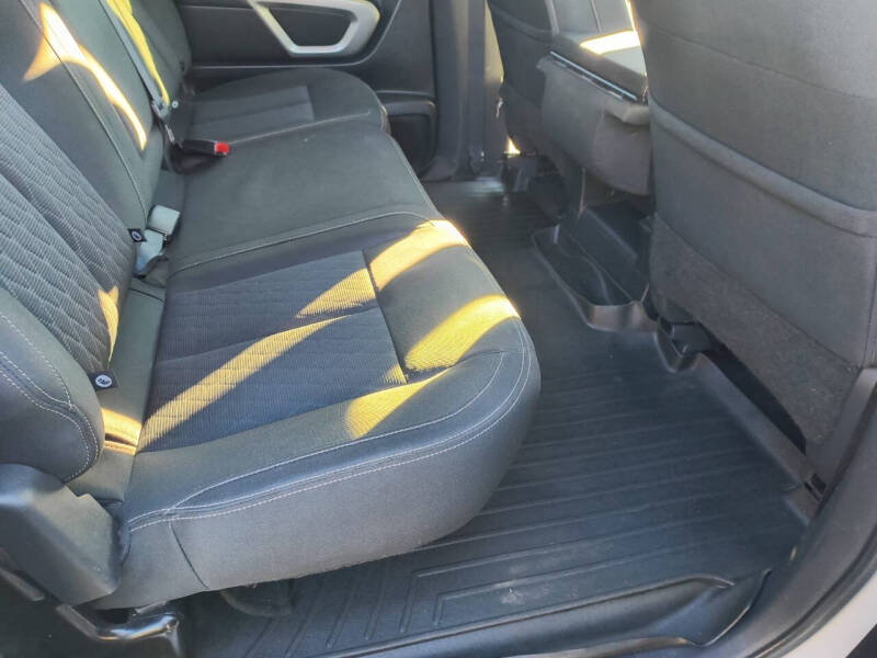 2018 Nissan Titan XD SV