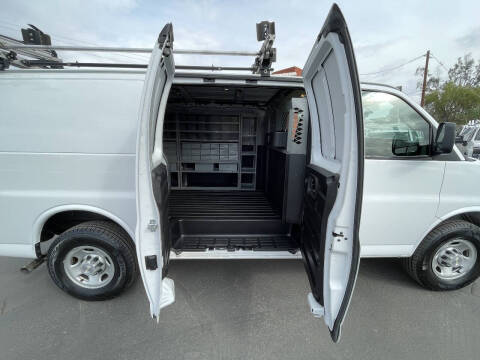 2023 Chevrolet Express 2500