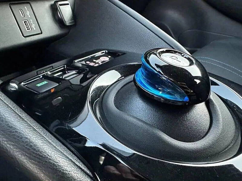 2020 Nissan LEAF SV