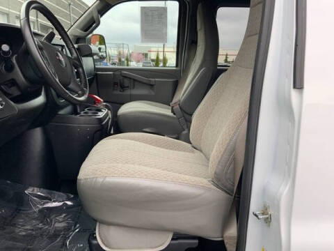 2020 GMC Savana LS 2500