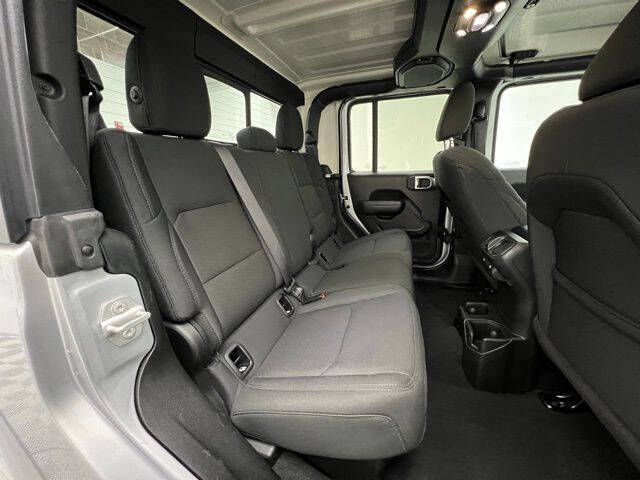 2023 Jeep Gladiator Sport