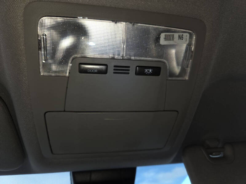 2017 Toyota Highlander LE