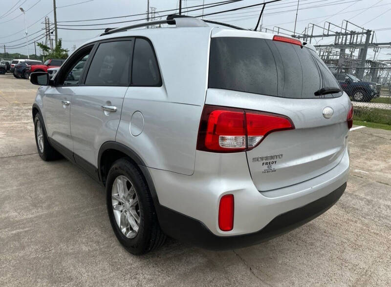 2014 Kia Sorento LX