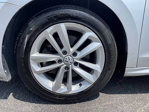 2020 Volkswagen Passat SE