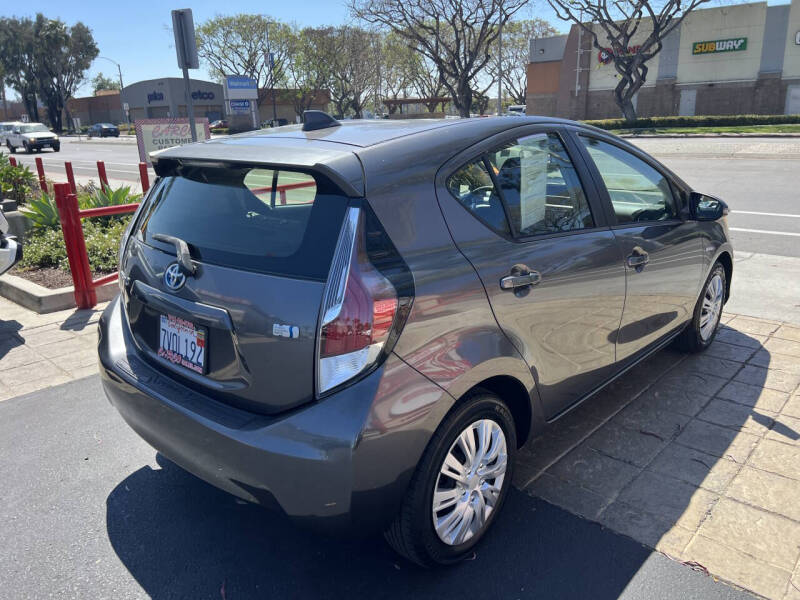 2016 Toyota Prius c