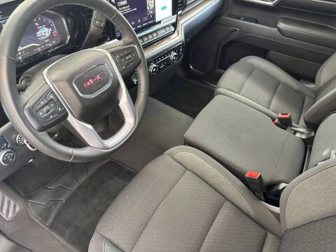 2023 GMC Sierra 1500 Elevation Standard