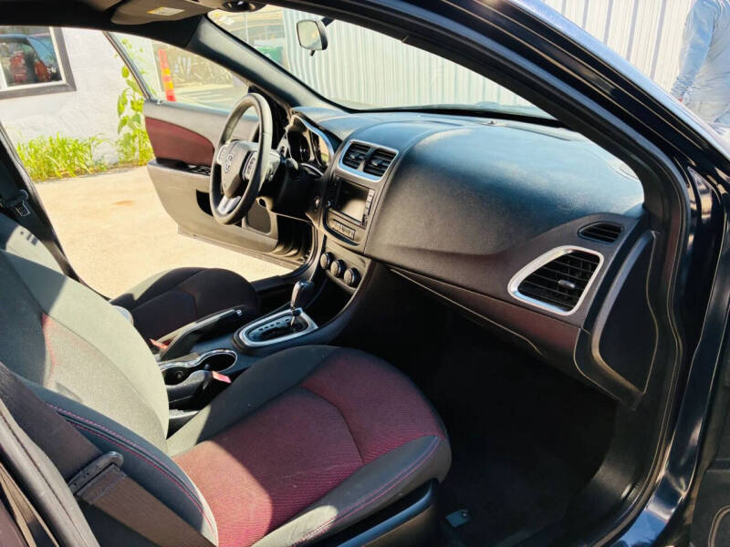 2012 Dodge Avenger SXT Plus