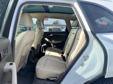 2012 Audi Q5 3.2 quattro Premium Plus