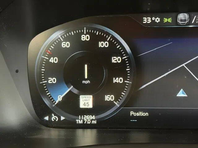 2016 Volvo XC90 T6 Momentum