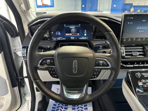 2024 Lincoln Navigator Black Label