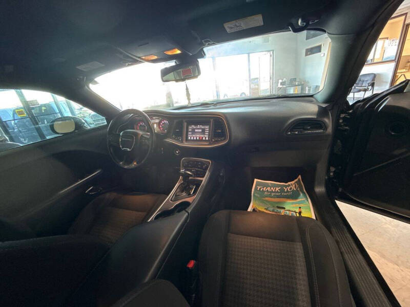 2020 Dodge Challenger SXT