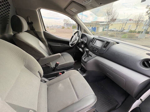 2020 Nissan NV200 SV