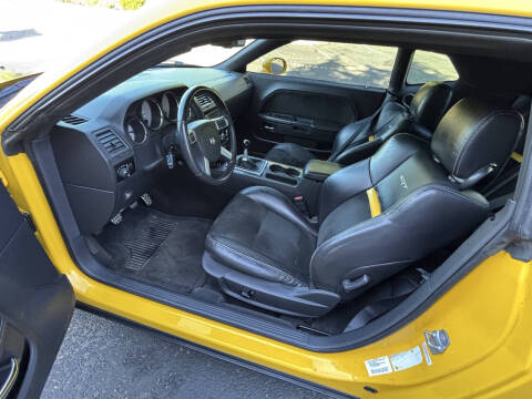 2010 Dodge Challenger SRT8