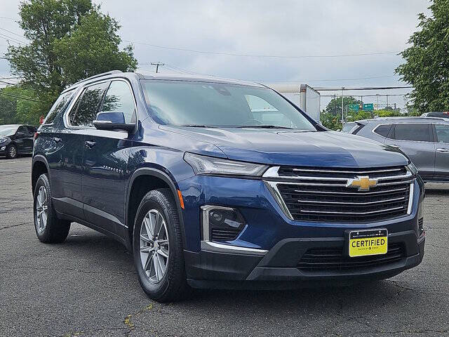 Used 2022 Chevrolet Traverse 1LT with VIN 1GNEVGKW0NJ188139 for sale in Old Bridge, NJ