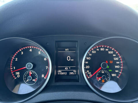 2011 Volkswagen GTI Base PZEV