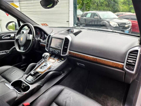 2012 Porsche Cayenne Tiptronic