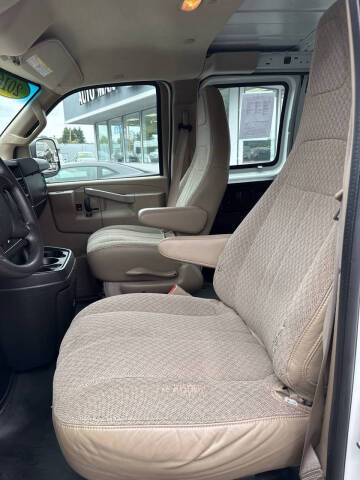 2016 Chevrolet Express 2500